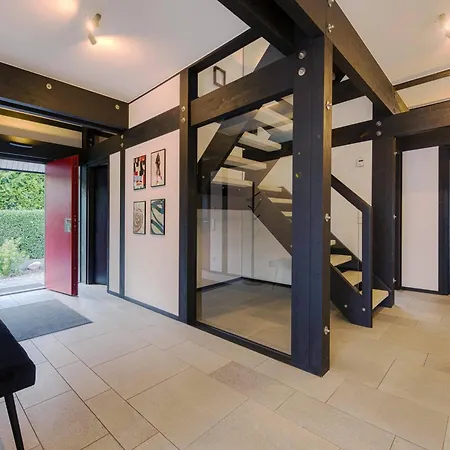 Huf Haus - Moderne Trifft Handwerkskunst * Waren (Mueritz)