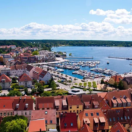 Huf Haus - Moderne Trifft Handwerkskunst Сasa de vacaciones Waren (Mueritz)
