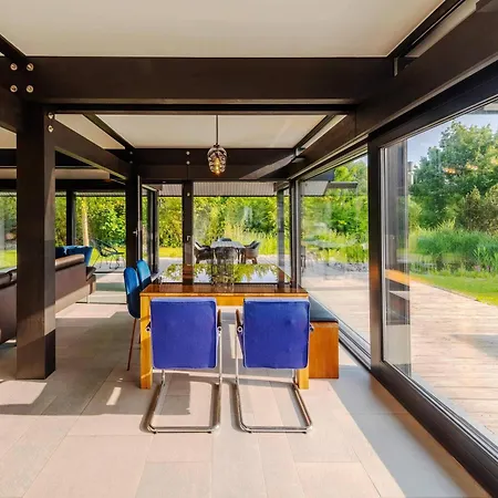 Huf Haus - Moderne Trifft Handwerkskunst Waren (Müritz)